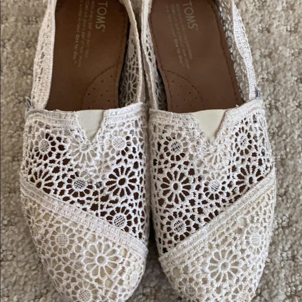 Tom’s Classic Crochet shoes